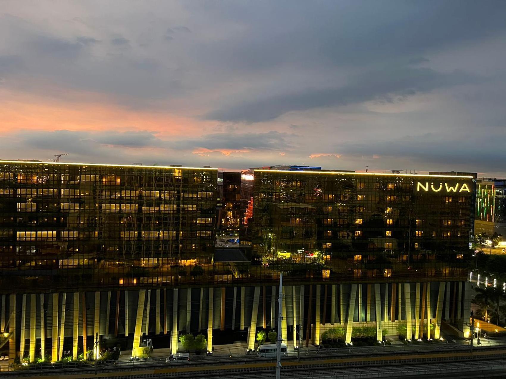 Luxurious European Style Penthouse Modern Apart Ment Cross City Of Dreams Okada Solaire Moa Airport Manila Exteriör bild