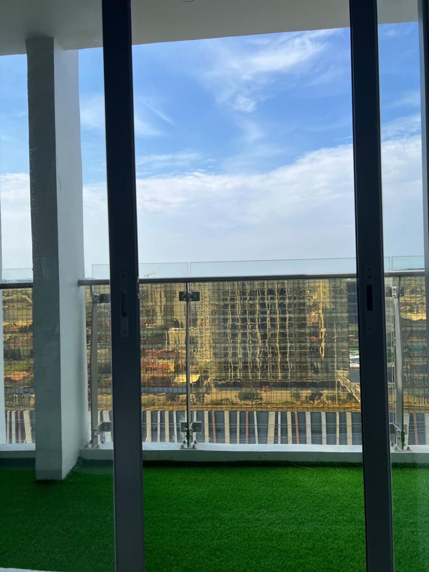 Luxurious European Style Penthouse Modern Apart Ment Cross City Of Dreams Okada Solaire Moa Airport Manila Exteriör bild
