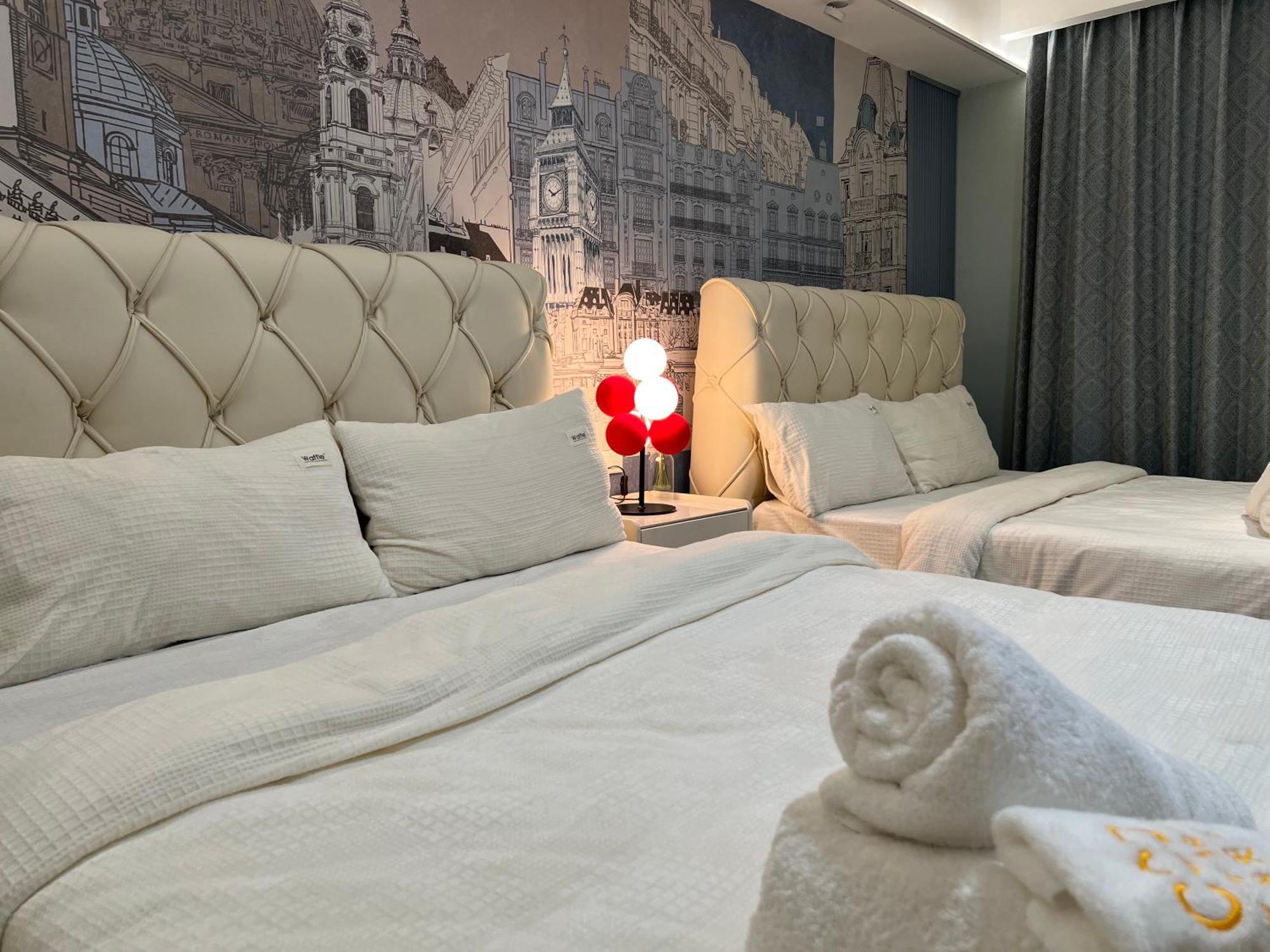 Luxurious European Style Penthouse Modern Apart Ment Cross City Of Dreams Okada Solaire Moa Airport Manila Exteriör bild